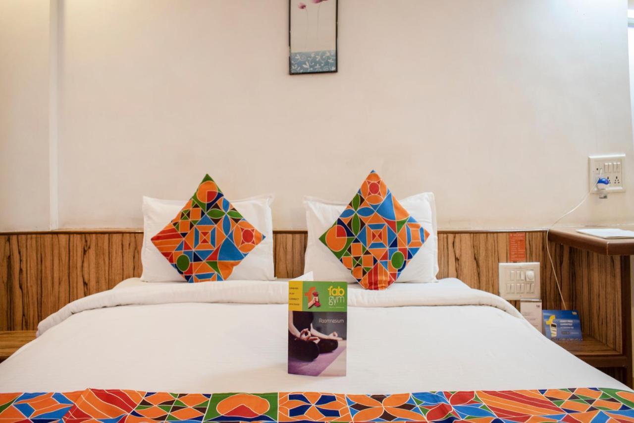 Oyo 24197 Saptaruchi Hotel Pimpri-Chinchwad Exterior photo