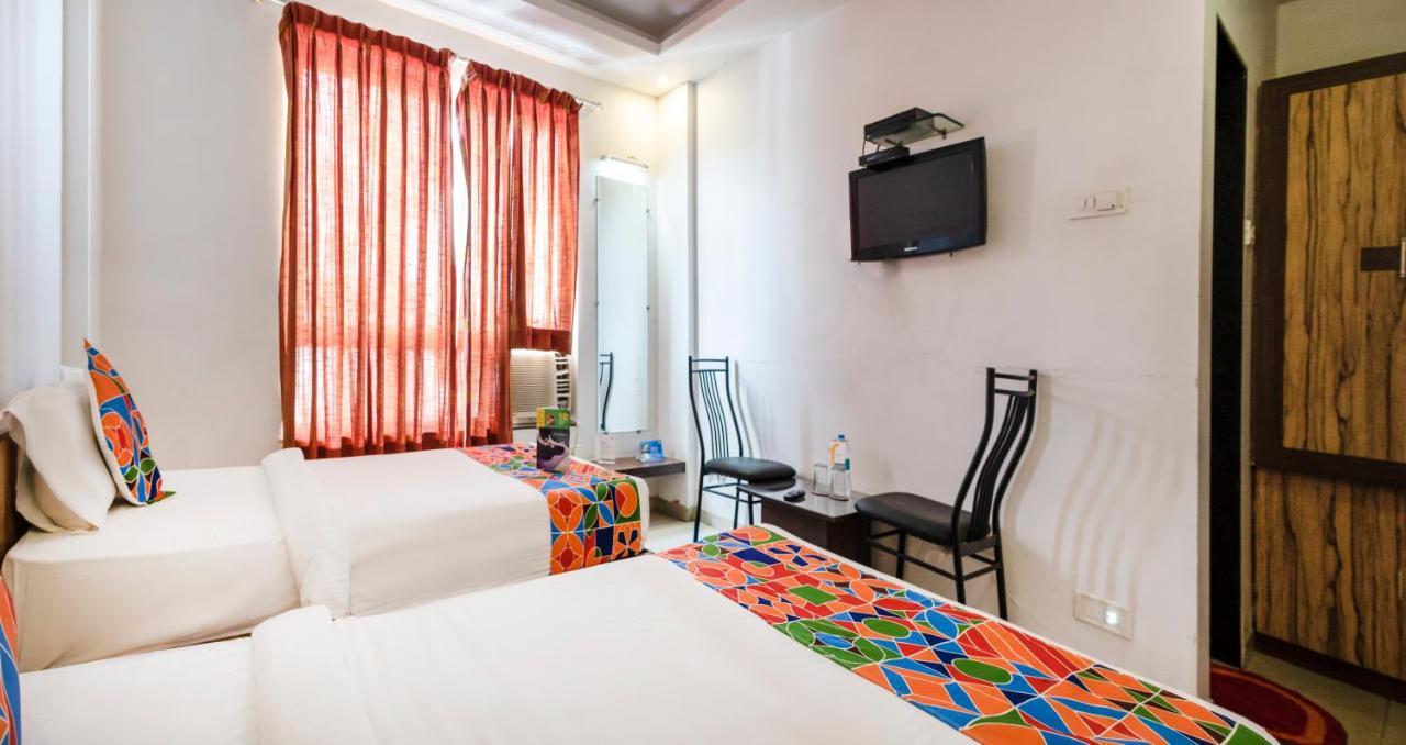 Oyo 24197 Saptaruchi Hotel Pimpri-Chinchwad Exterior photo