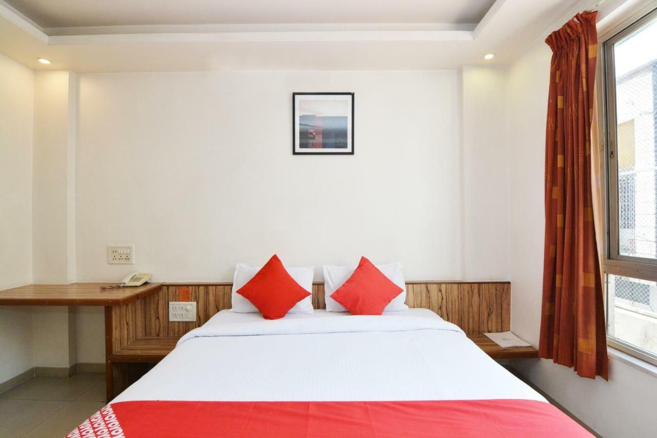 Oyo 24197 Saptaruchi Hotel Pimpri-Chinchwad Exterior photo